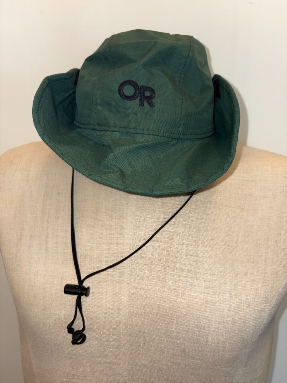 Outdoor Research Seattle Rain Hat Green Medium GoreTex Hiking Travel